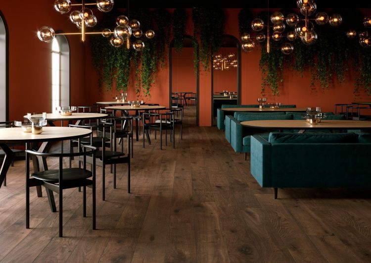 Marazzi Grande Resin Look Rosso Satin Rettificato 120x278 cm, padló: Vero Quercia 22,5x180 cm