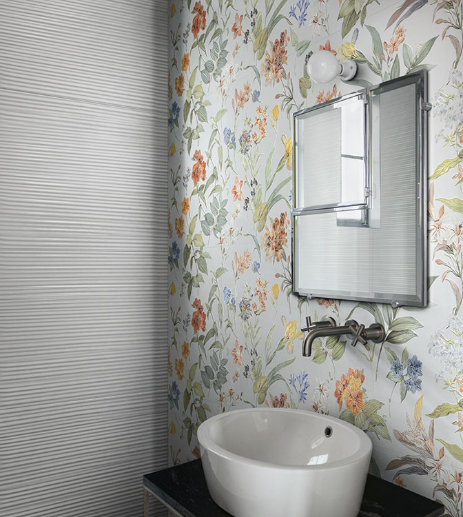 Marazzi White Deco csempe – romantikus fürdő